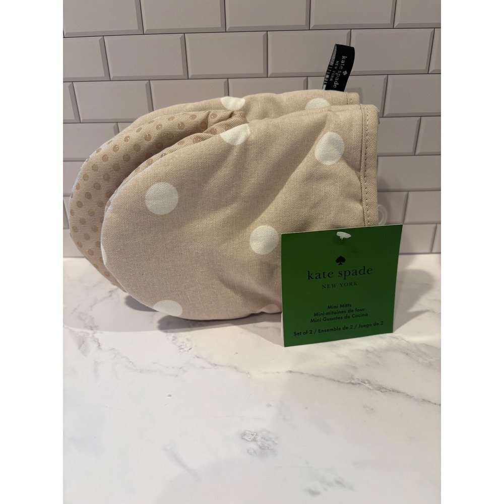 Kate Spade New York Mini Oven Mitts Set of 2 Tan White Polka Dot Silicone Grip